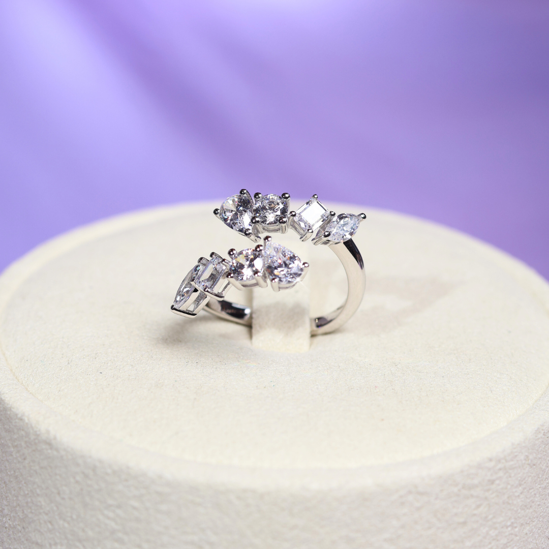 Gleamer Huas Harmonic Cut Ring