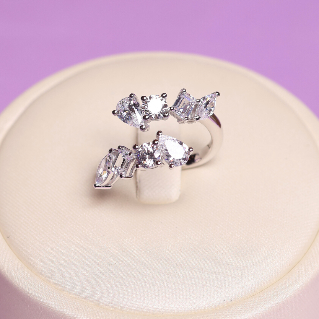 Gleamer Huas Harmonic Cut Ring